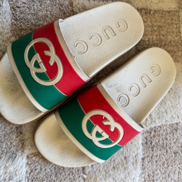 Gucci Shoes - Gucci Green Patterned Box